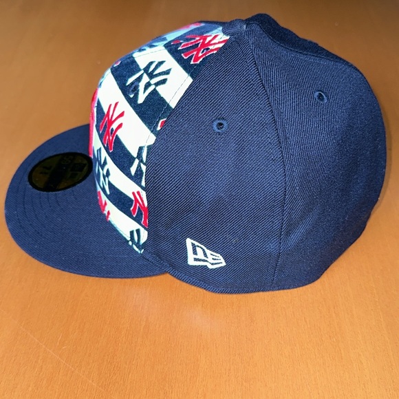New York Yankees 59Fifty 7 3/4 MLB Fitted Cap - Picture 2 of 5